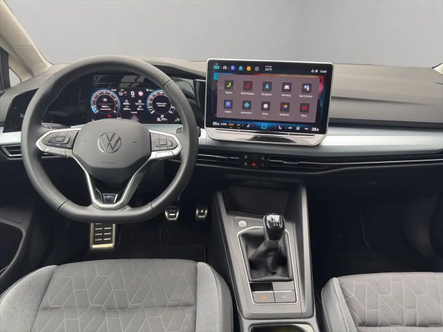 Volkswagen Golf 1.5 TSI Golf VIII