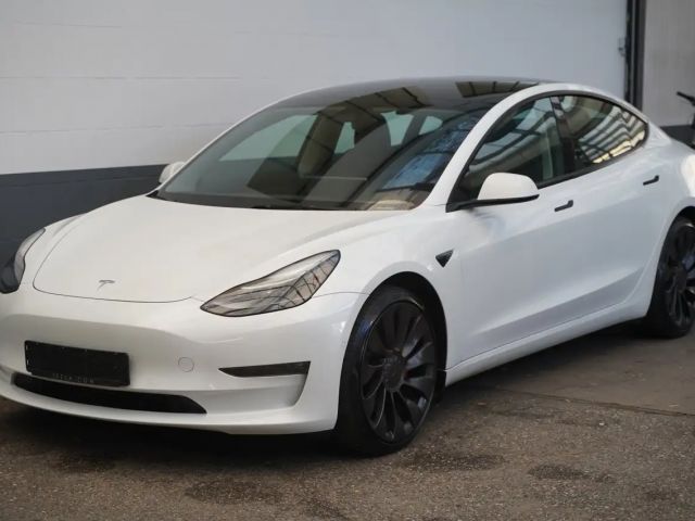 Tesla Model 3 Performance