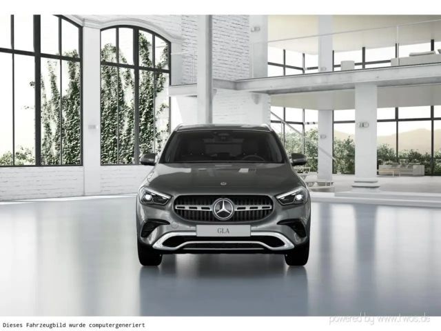 Mercedes-Benz GLA 180 MULTIB./DISTR./AHK/WINTER P.