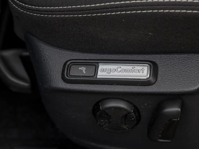 Volkswagen Passat 2.0 TDI Business DSG Variant