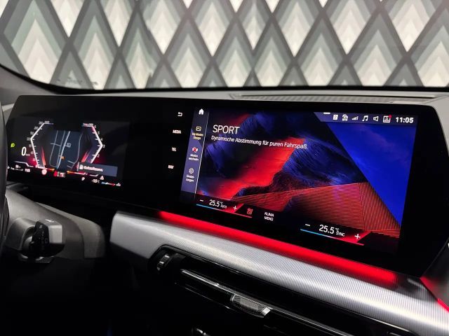 BMW X1 xDrive23d (U11) // M-PAKET // AHK // 1. BESITZ //