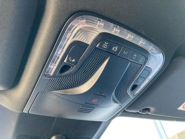 Mercedes-Benz V 220 AMG Line V 220 d