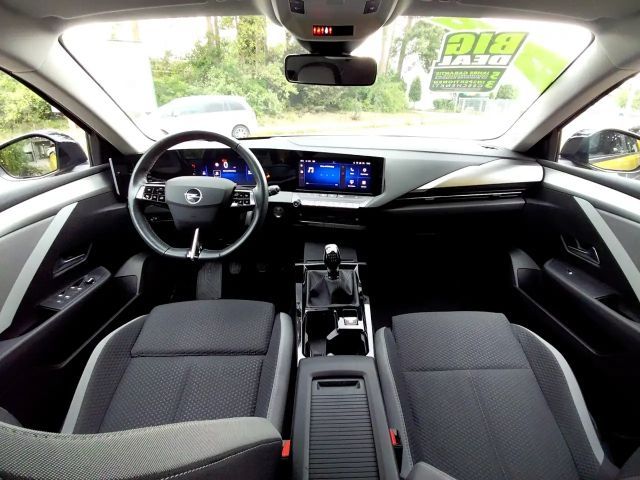 Opel Astra 1.2 Turbo Edition Turbo