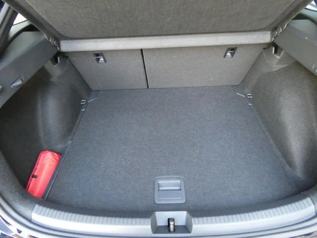 Volkswagen Taigo 1.0 TSI DSG R-Line