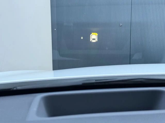 Mercedes-Benz A 250 A 250 e AMG Line