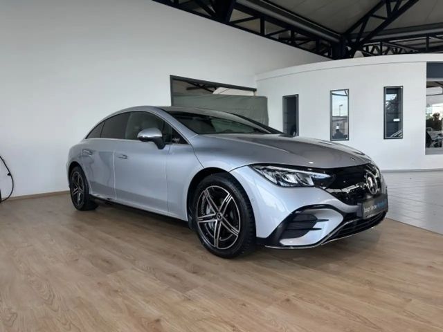 Mercedes-Benz EQE 300 AMG Line Sedan