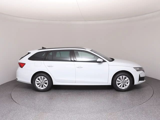 Skoda Octavia Essence TSI