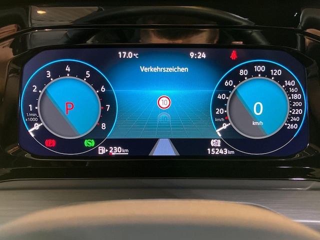 Volkswagen Golf 1.5 eTSI DSG Golf VIII Style