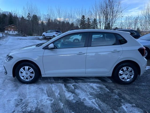 Volkswagen Polo Basis 1,0 Benziner 80PS