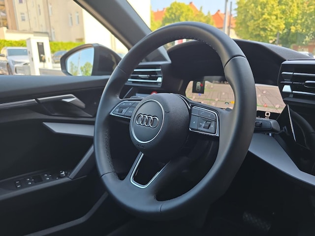 Audi A3 35 TFSI S-Line S-Tronic Sportback