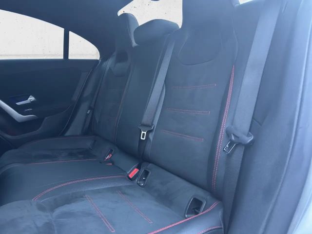 Mercedes-Benz CLA 220 AMG Line CLA 220 d Coupé