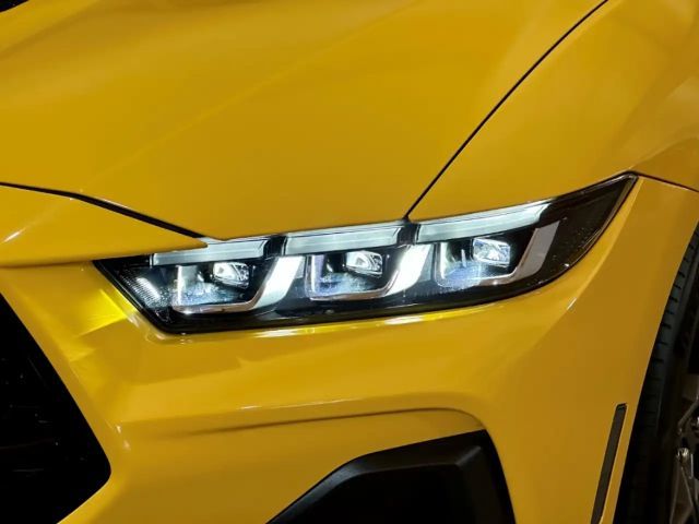 Ford Mustang Fastback GT 5.0 V8