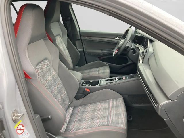 Volkswagen Golf DSG GTI Style