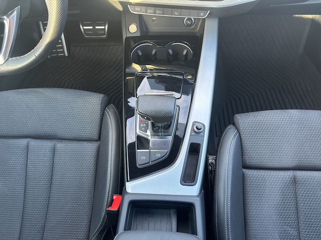 Audi A4 40 TFSI Avant Quattro S-Tronic