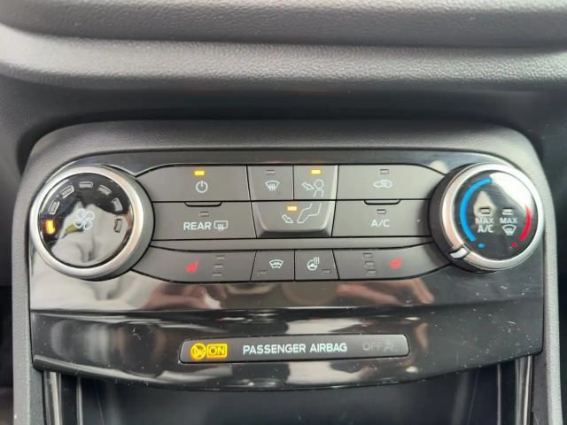 Ford Puma EcoBoost Titanium