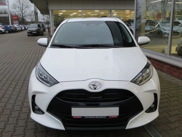 Toyota Yaris Hatchback Hybride Team D