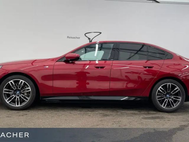 BMW i5 M-Sport Sedan eDrive40