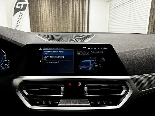 BMW 330 330e M-Sport Touring xDrive
