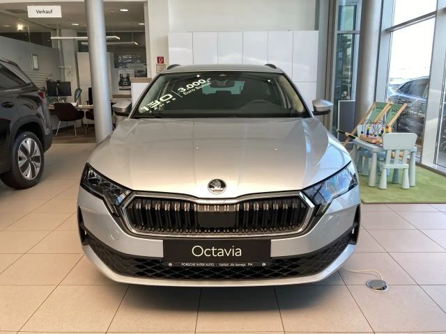 Skoda Octavia Essence TSI