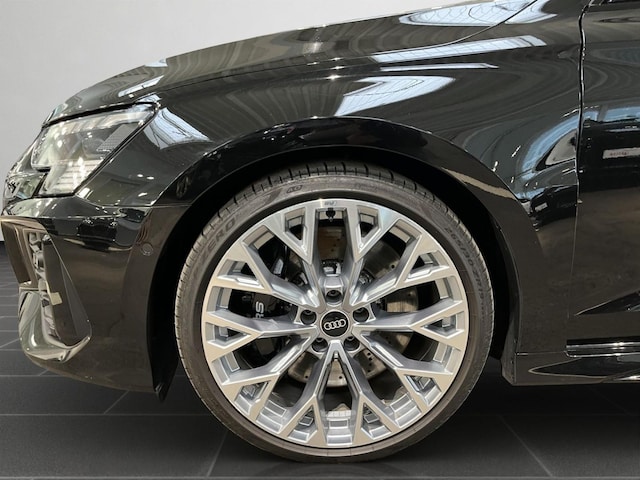 Audi RS3 Quattro S-Tronic Sedan