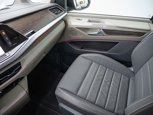 Volkswagen Multivan 2.0 TSI DSG Lang T7