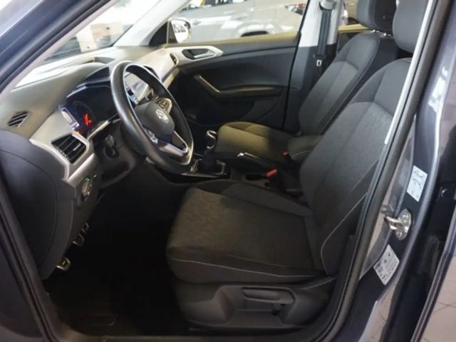 Volkswagen T-Cross Move