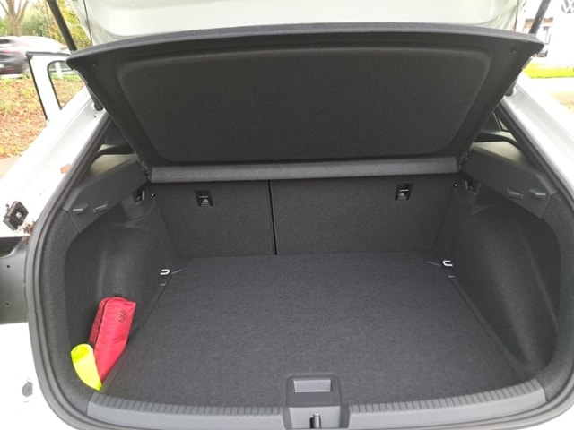 Volkswagen Taigo R-Line#Klimaaut.#Rückfahrkamera#IQ Drive