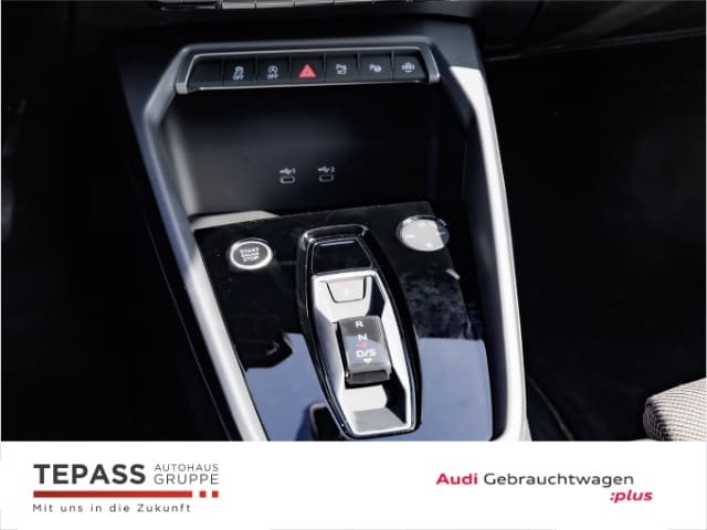 Audi A3 30 TFSI S-Tronic Sedan