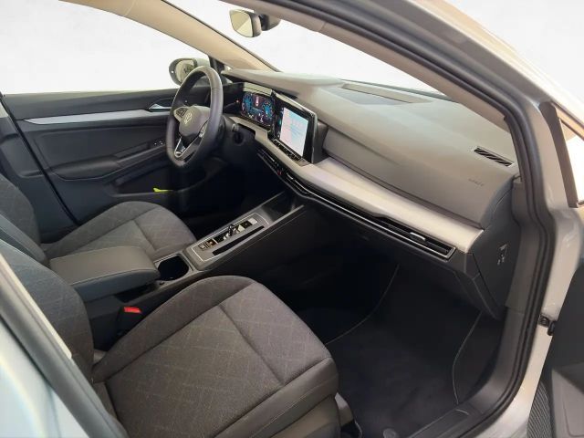 Volkswagen Golf 1.5 eTSI DSG Life Variant