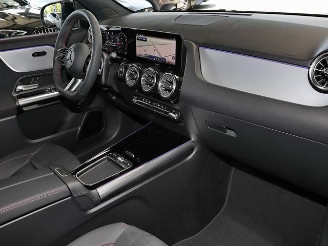 Mercedes-Benz GLA 200 AMG Line