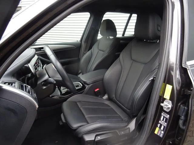 BMW X3 xDrive30e