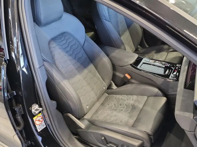 Audi A6 e-tron Quattro