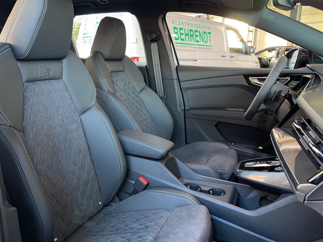 Audi Q4 e-tron Quattro