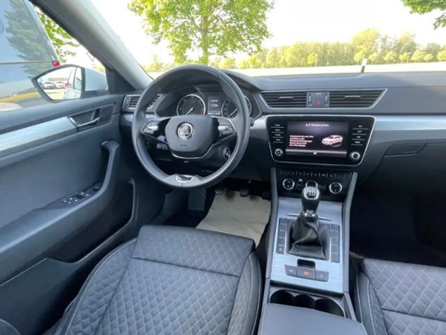 Skoda Superb 2.0 TDI Ambition Combi