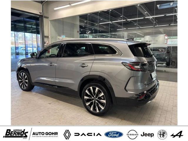 Renault Espace E-Tech Hybrid Techno