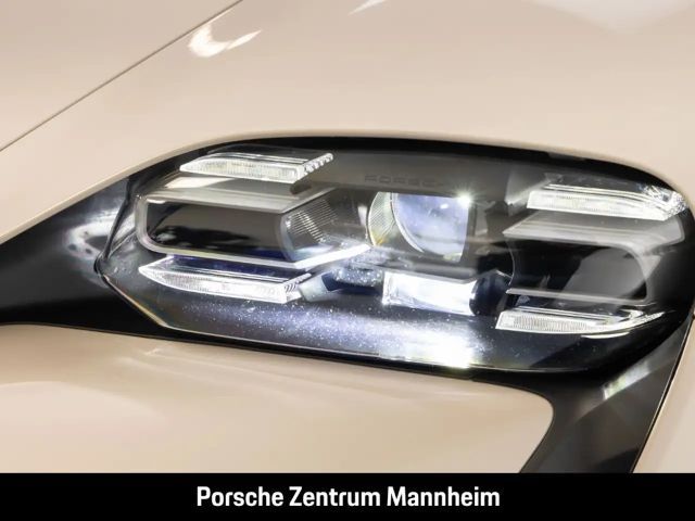 Porsche Taycan 4S Cross Turismo