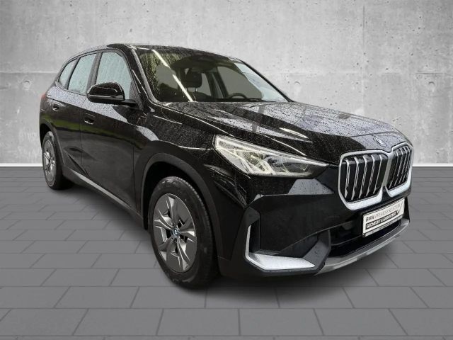 BMW iX1 xDrive30