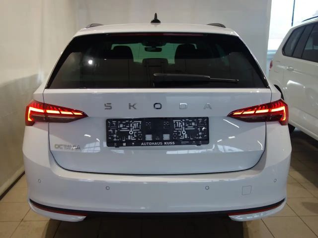 Skoda Octavia Combi Selection