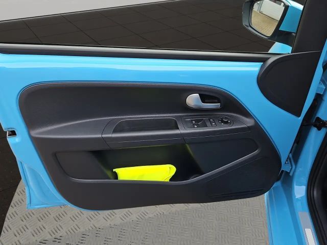 Volkswagen up! Max
