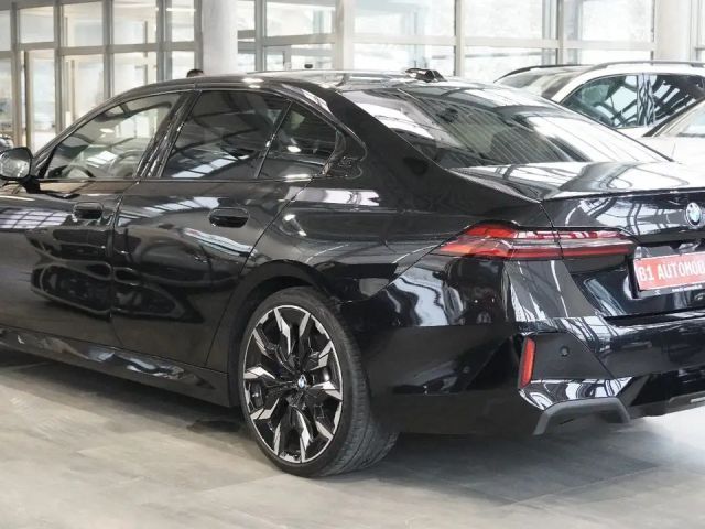 BMW 520 520d M-Sport Sedan xDrive