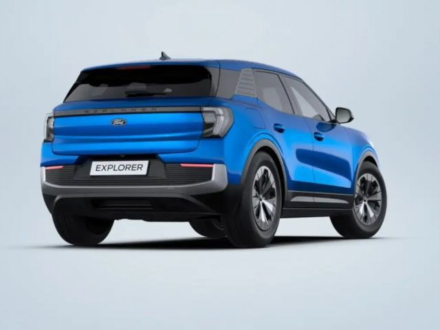 Ford Explorer Extended range RWD