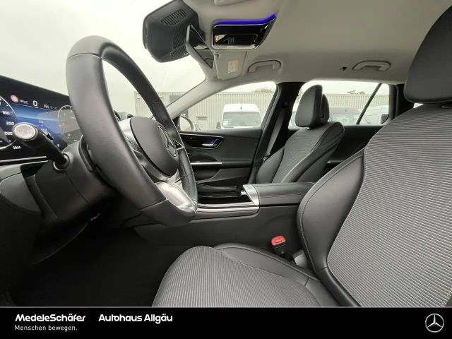 Mercedes-Benz C 200 AVANTGARDE C 200 d Estate