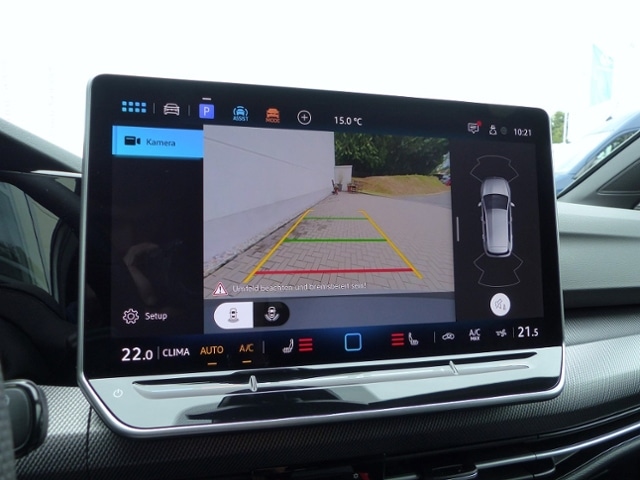 Volkswagen Golf 1.5 eTSI DSG