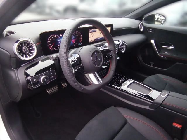 Mercedes-Benz A 180 AMG Line Hatchback