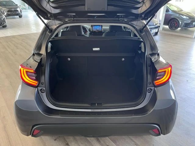 Toyota Yaris Hatchback Hybride VVT-i