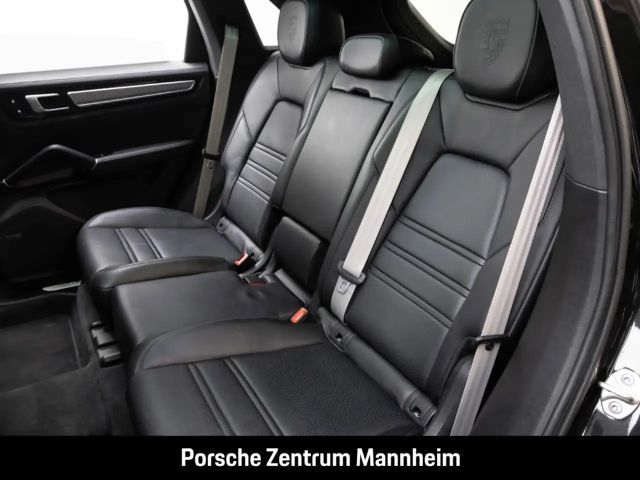 Porsche Cayenne Platinum Edition