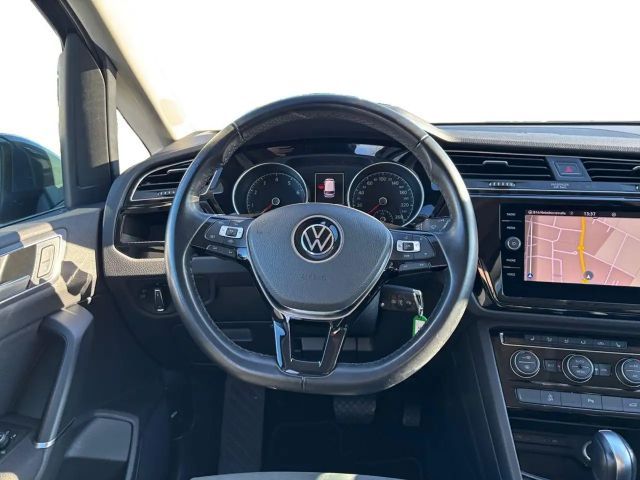 Volkswagen Touran 1.5 TSI DSG Highline