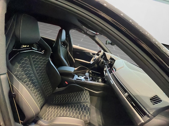 Audi RS4 Avant Quattro