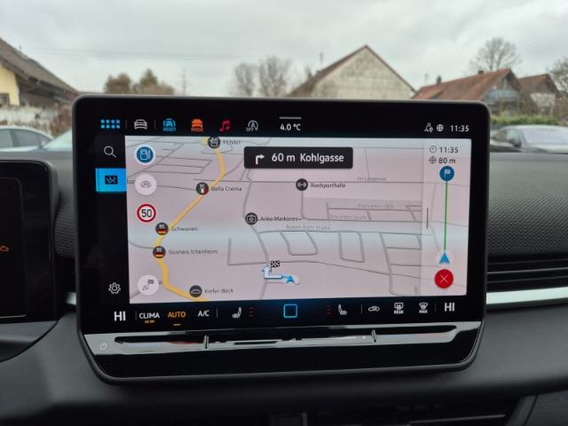 Volkswagen T-Roc 1.5 eTSI DSG IQ.Drive R-Line Style