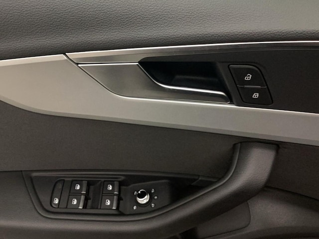 Audi A4 40 TFSI Avant S-Tronic